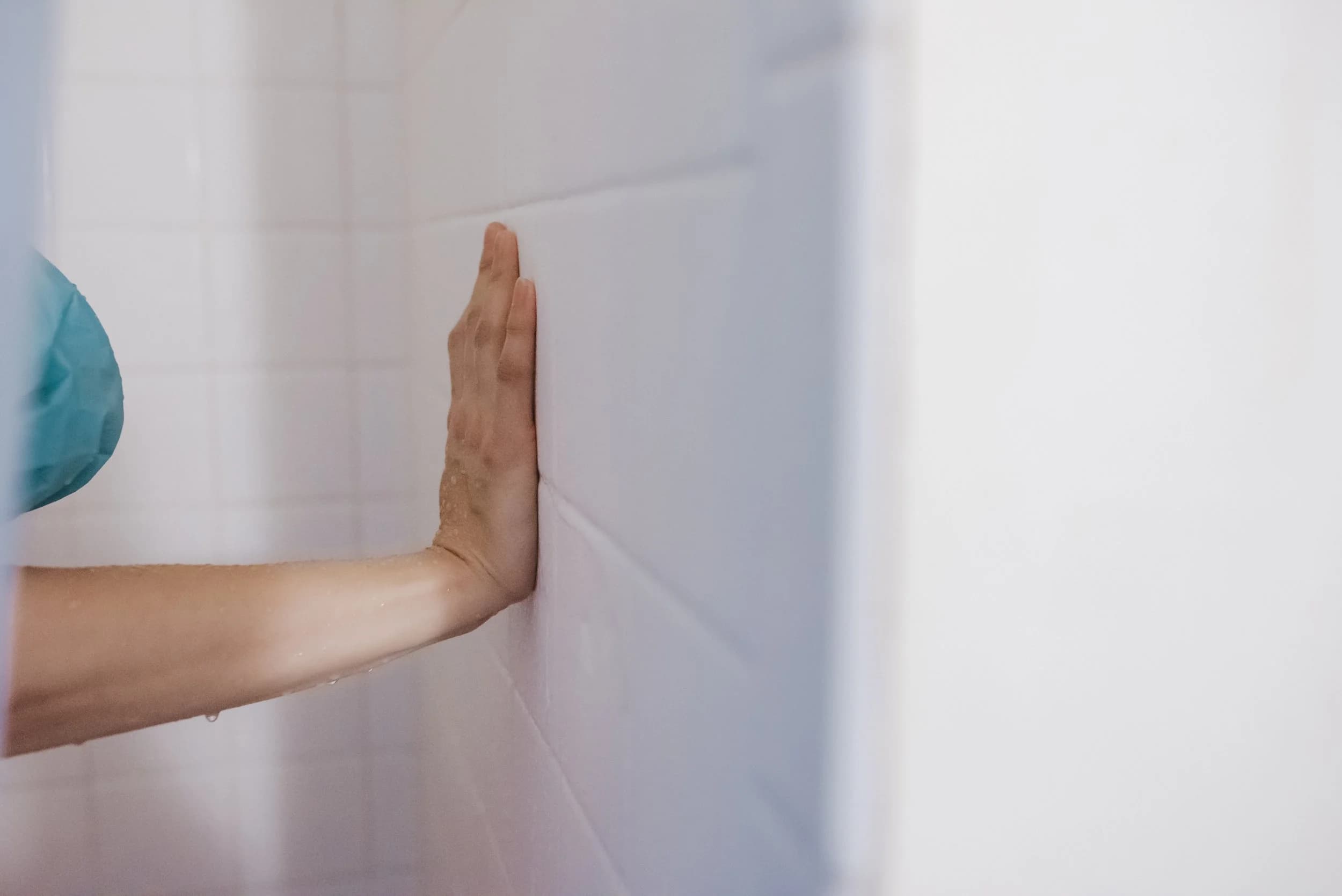 Supported on all sides by her birthing team